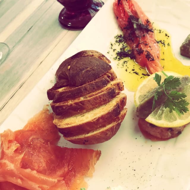 Restaurant La Pêcherie à CourseullessurMer Menu,