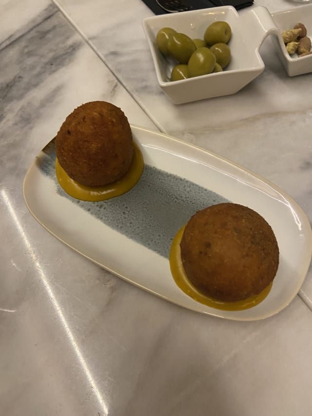 Garlic Sausage Croquets - NoTalho - Campo de Ourique