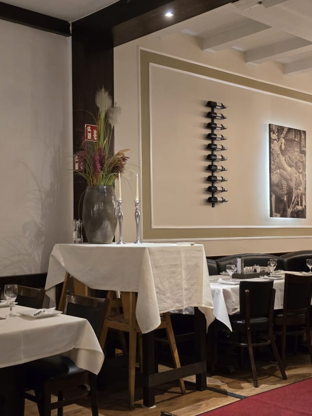 Restaurant - Der Grieche Zum Staufenplatz - Düsseldorf Speisekarte 2025 – Der Grieche zum Staufenplatz in Düsseldorf – TheFork