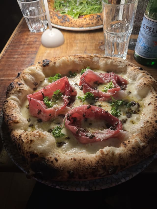 450 Gradi 450 Gradi i Lidingö - Restaurangens meny, öppettider, bokning ...