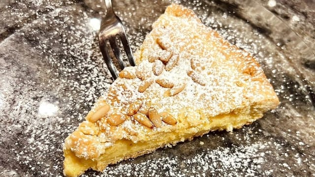 Torta della Nonna - Ristorante Da Luca