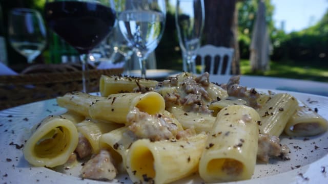 Rigatoni alla Norcina con Tartuffo - Villa Icidia, Frascati