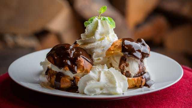 Profiteroles maison - Edelweiss, Geneva