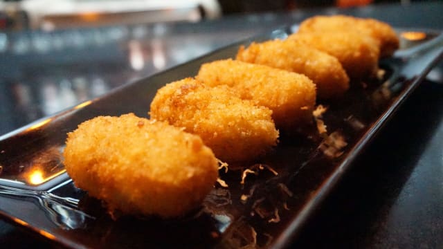 Croqueta de jamón ibérico (/unidad) - EDEN - Grill & Drinks, Madrid