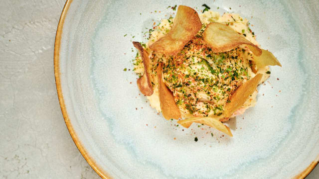 Salada de batata, ovo, chips - Ryōshi by chef Lucas Azevedo, Lisbon