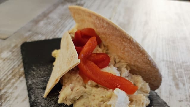 Ensaladilla rusa con su regañá - Alazena, San Vicente del Raspeig