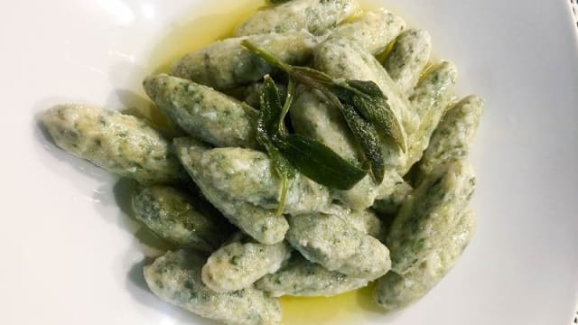 Malfatti Burro e Salvia - Jimmy'z Bar & Food