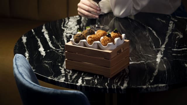 TRILOGÍA DE CROQUETAS / CROQUETAS TRILOGY - El Albéniz, Madrid