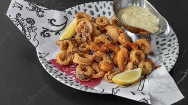 Fritto misto de la mer - Bistro Romain Clichy