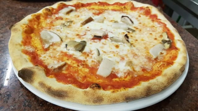 Pizza ai porcini - Belvedere