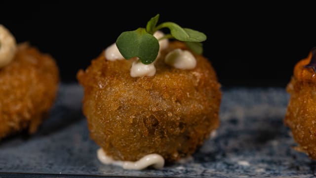 Croquetas rabo de toro con mayonesa de humo - Più Pasta