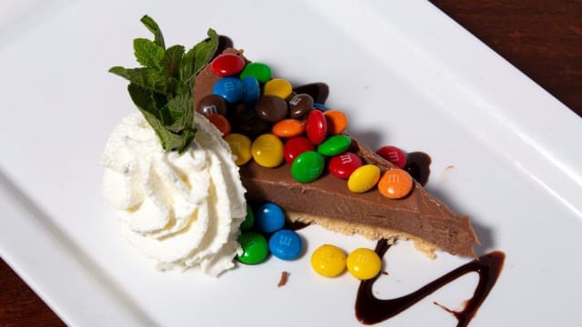 Nutella / M&M's Cheesecake - Steakhouse Bronco, Groningen