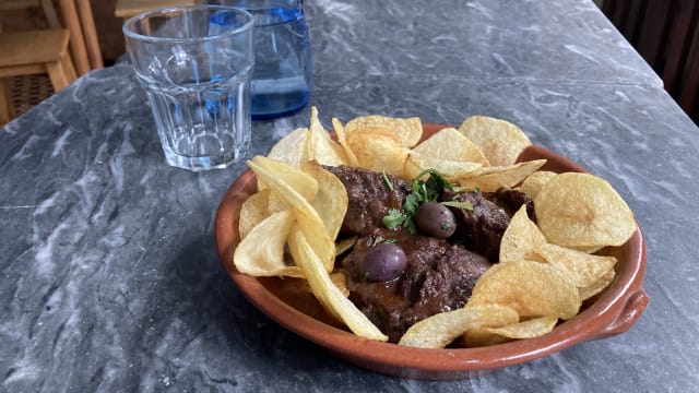 Bochechas De Porco Estufadas Com Puré De Batata - Canto Da Atalaia, Lisbon