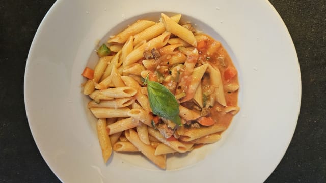 Emincé de veau à l'arrabbiata - Le Pulcinella, Lille