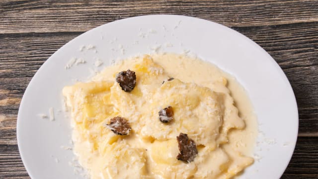 Ravioli ai tartufo - Le Pulcinella