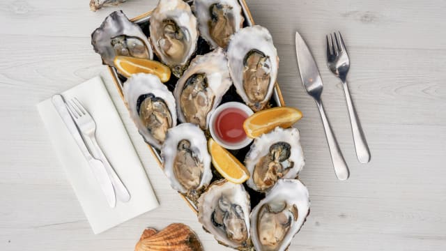 1/2 dozijn Zeeuwse oesters - Les 3 Seaux