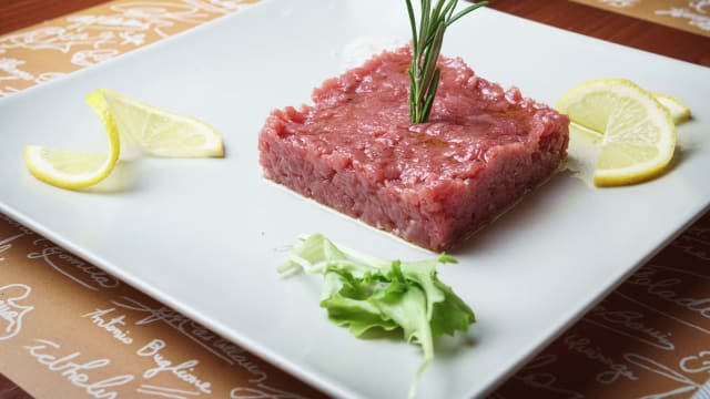 Tartare di fassona, tagliata a coltello - Zotto Restaurante Argentino, Milan