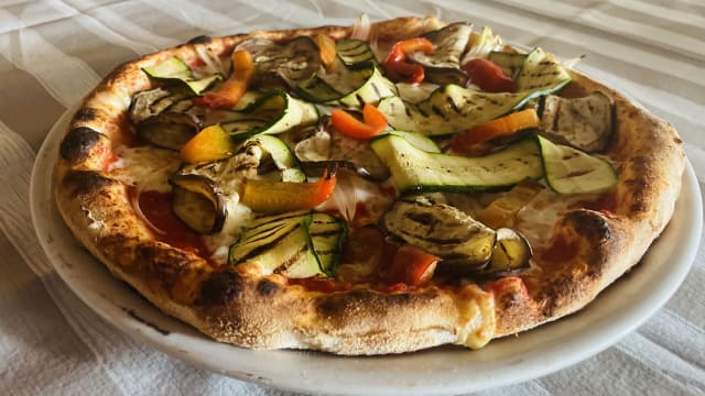 Pizza vegetariana - Rocchino, Massa