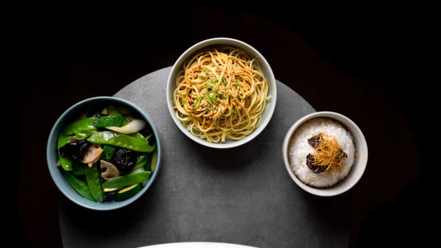 Légume chop suey poêlé - Madame Fan, Paris