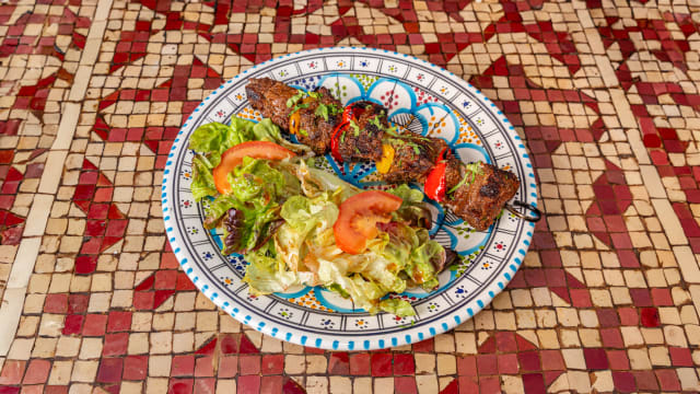 Brochette de boeuf marinee - Le Souk, Paris