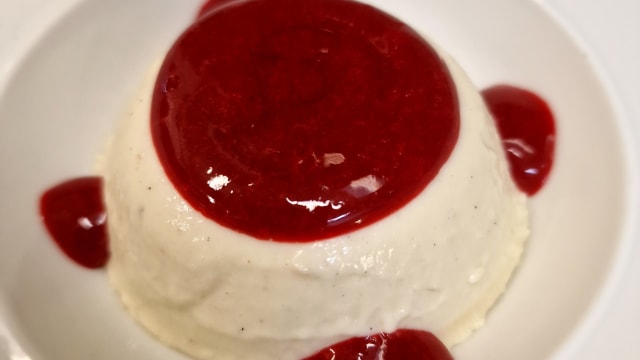 Panna cotta al lampone - All'Amo, Pescara