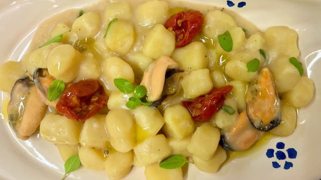 Gnocchetti di patate, fagioli e cozze - L’Osteria Casa Noscia - Palazzo Granafei 1625, Gallipoli