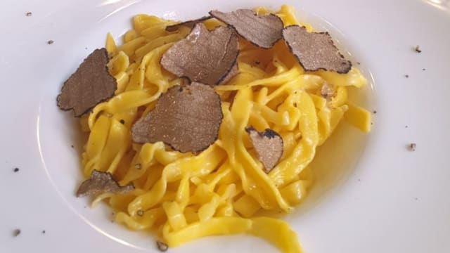 Fettuccine artigianali al tartufo di Norcia - Locanda do Pazzi, Perugia