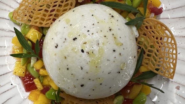 Burrata salento bangkok - Masseria Samenti Ristorante, Racale