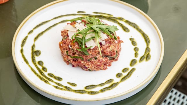 Tartare de bœuf à l’italienne - Les Belles Plantes, Paris