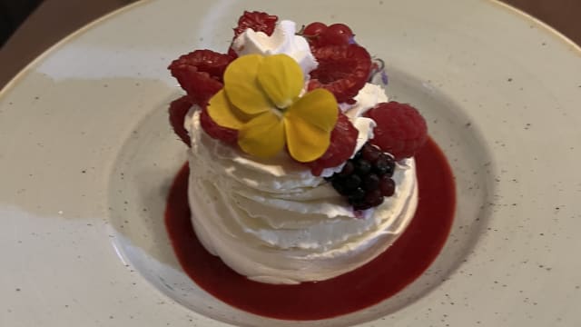 Pavlova aux framboises  - L'Hypothese, Paris