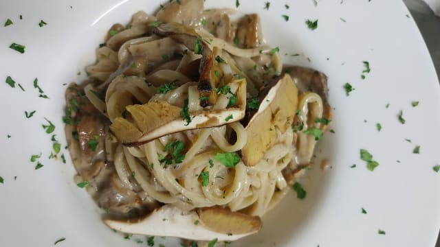 Tagliolini  con porcini freschi  - Il Rosmarino Ristorante Pizzeria