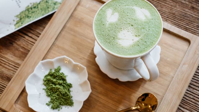 Matcha latte - Hug the Tea