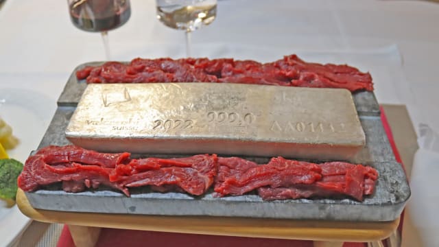 Filet boeuf cuit sur lingot d'argent - boeuf pour 2 personnes à partager 500g - La Terrasse