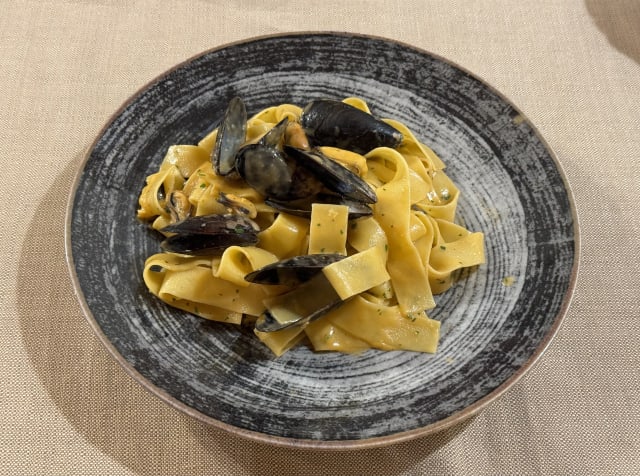 Pappardelle al sapore di gambero, cozze e pecorino - Antica Torre, Carmignano