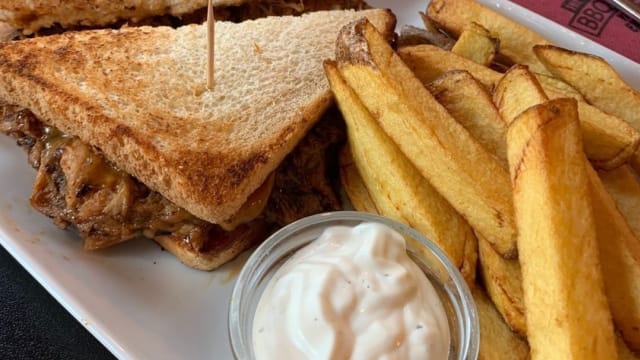 Alabama - BBQ BURGER - Méndez Álvaro, Madrid