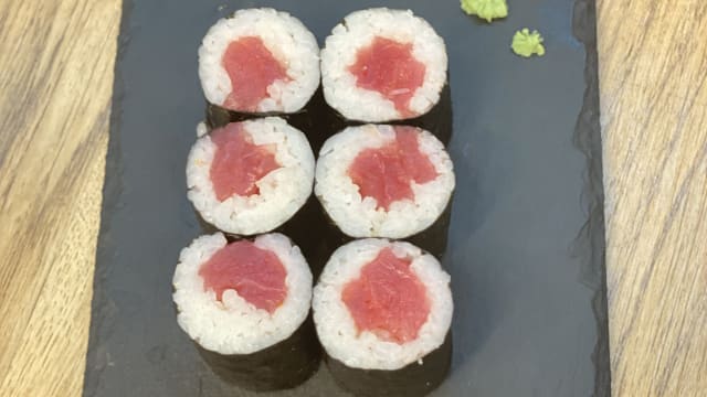 Tekka maki  - Dat Sushi Haus