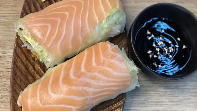 Sommerrolle lachs  - Dat Sushi Haus