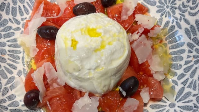 La ensalada de tomate y burrata - Urbisol