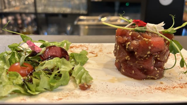 Tartare de thon aux saveurs d'asie - Le Studio , Tourcoing