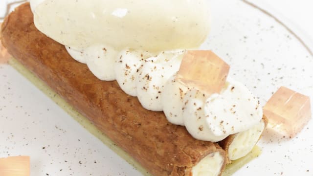 Mille feuille à la Vanille de Madagascar - Hôtel de Ville d'Ollon, Le Restaurant