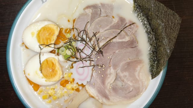 Tonkotsu ramen - LULU D'OR, Paris