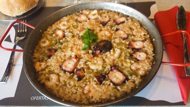 Arroz con pulpo y gambas (para dos personas) - Las Meninas, San Sebastián de los Reyes