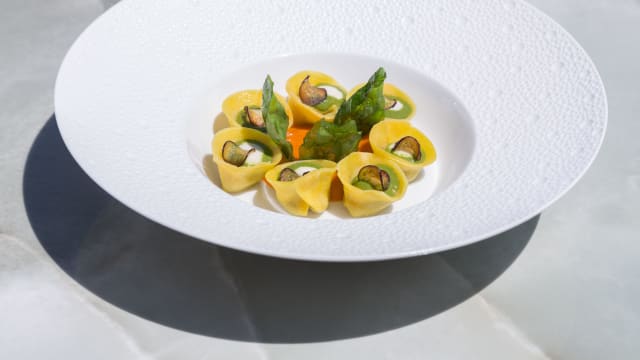 Raviolo alla norma - Ristorante Armonia