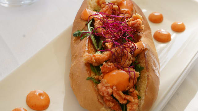 Lobster Roll - Espectacular (Ex-Calamar Gastro Beach)