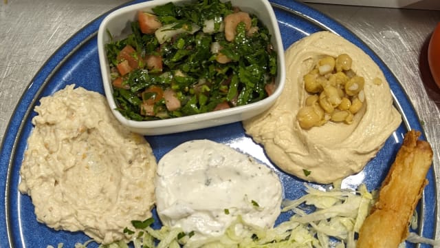 Assiette végétarienne - Mélody Café - Restaurant Libanais, Paris