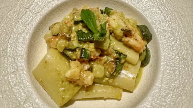 Paccheri con gambero , zucchine e crema di pistacchio di Bronte - Il Perlanera, Bergamo