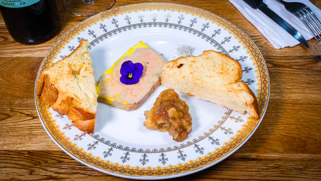 Foie gras mi-cuit en terrine avec son chutney pomme/figue - L'Imperatif, Paris