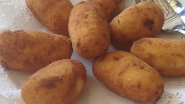 Croquetas Caseras De La Abuela Amalia - Finca Equilibrium, Torrelaguna