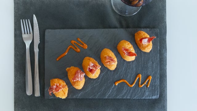 Croqueton cremoso jamón xl (toque bravo) - PISCO Y TAPA