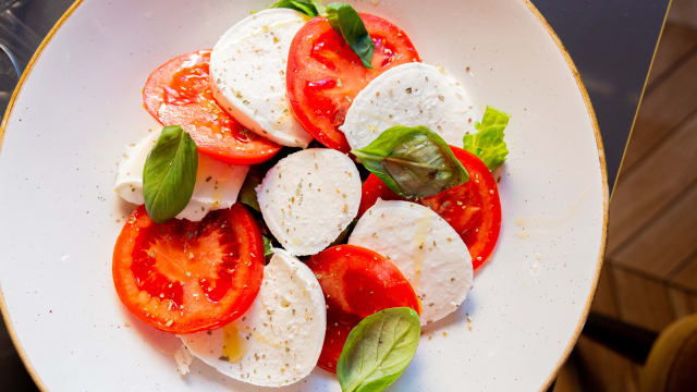 mozzarella di  bufala e pomodoro - Maxela, Rome